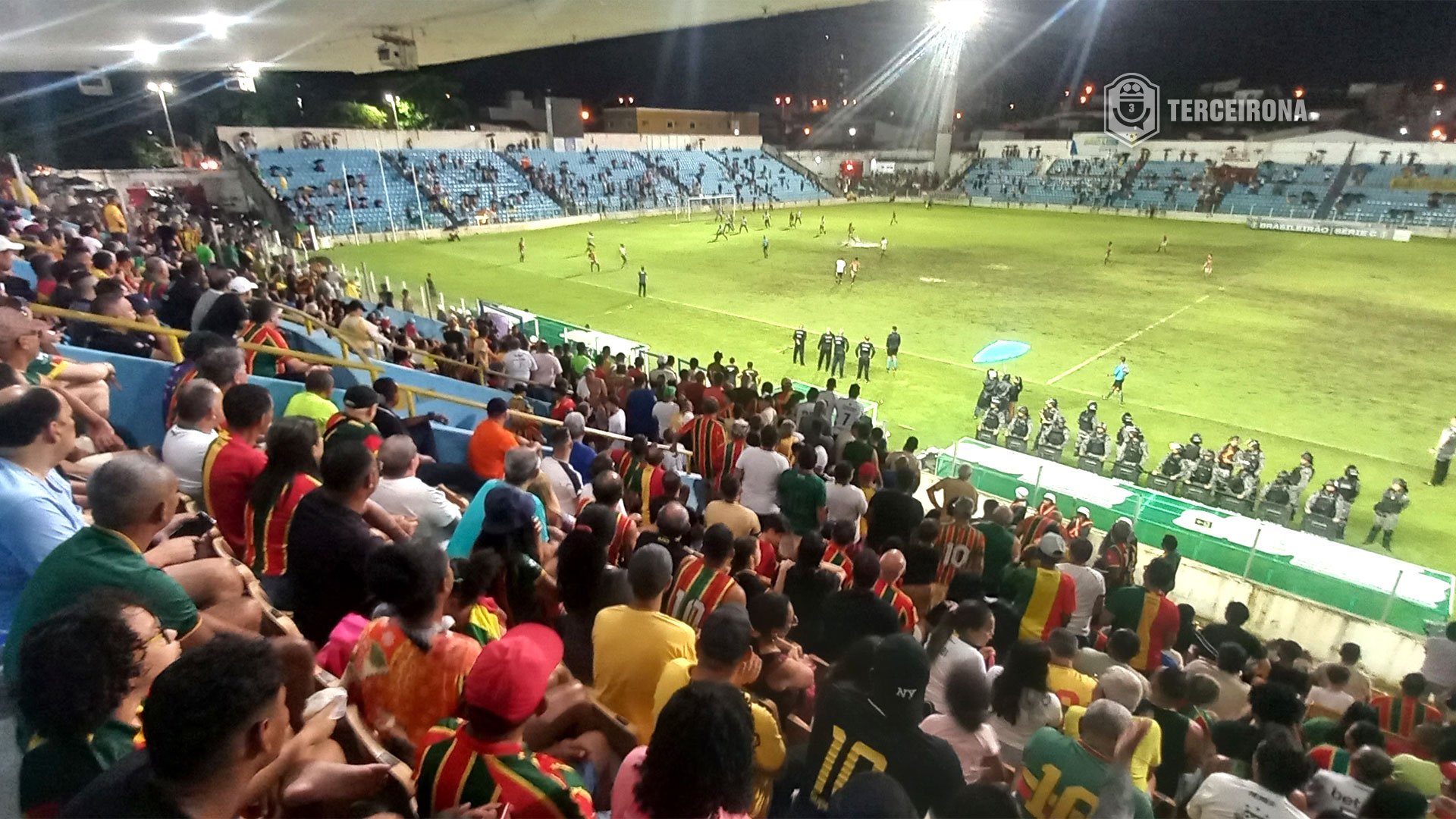 Com gol no final, Sampaio Corrêa busca empate contra o Figueirense