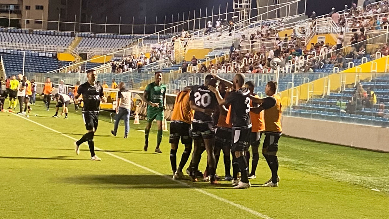 ABC atropela Ferroviário em Fortaleza e vence a 1ª na Série C