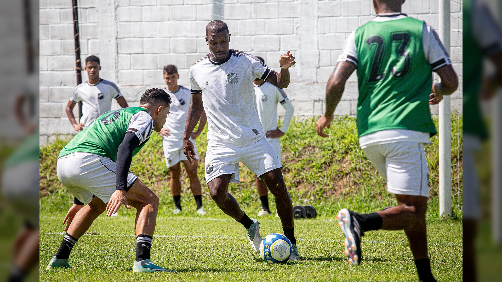 ABC embarca para Fortaleza com problemas na equipe principal