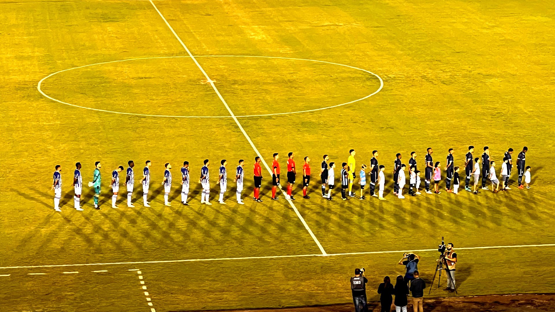 Em jogo movimentado, Londrina busca empate no fim contra o CSA