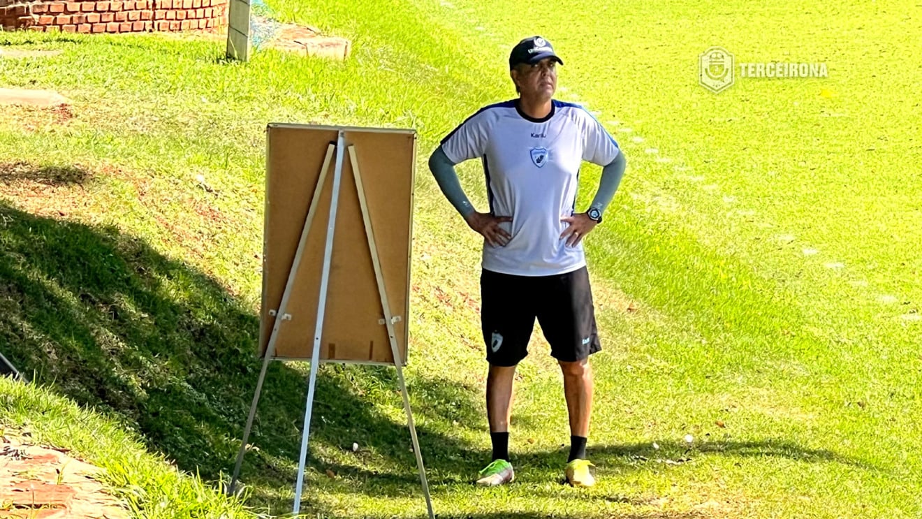 Emeson Ávila não é mais o técnico do Londrina