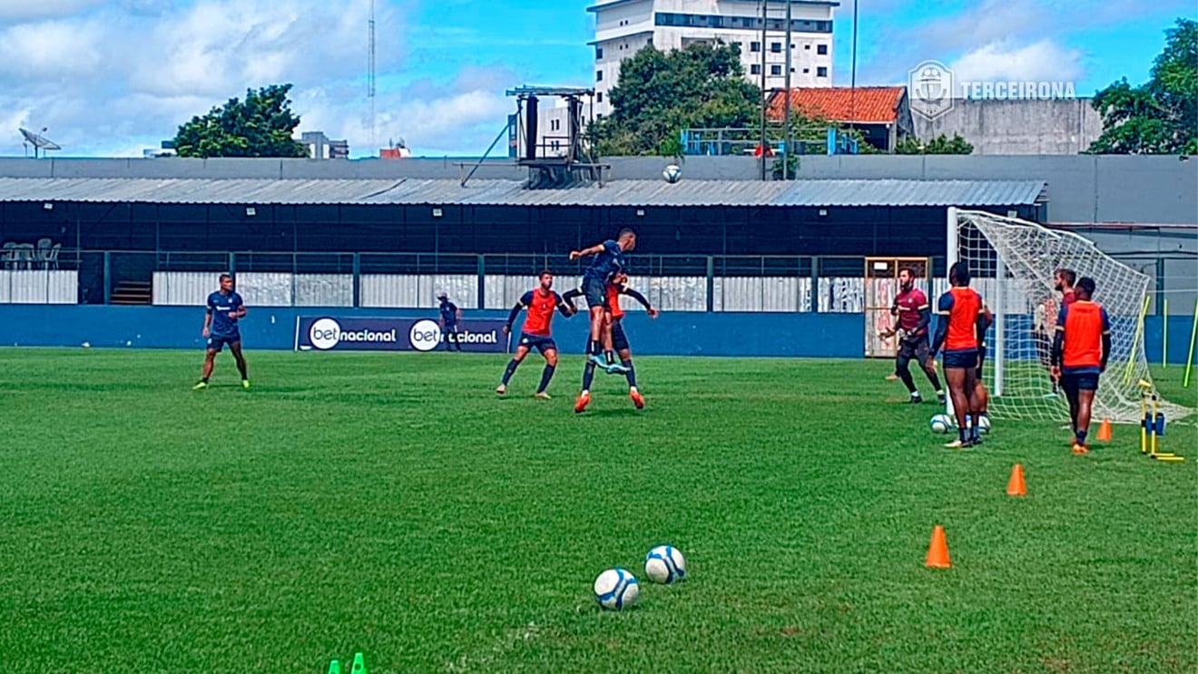 Pressionado, Remo busca recuperação fora de casa