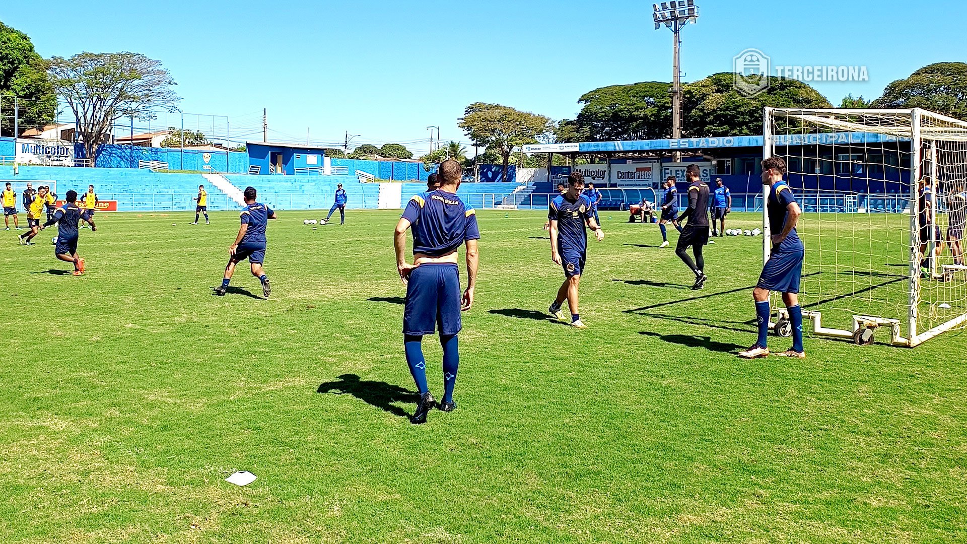 Aparecidense treino