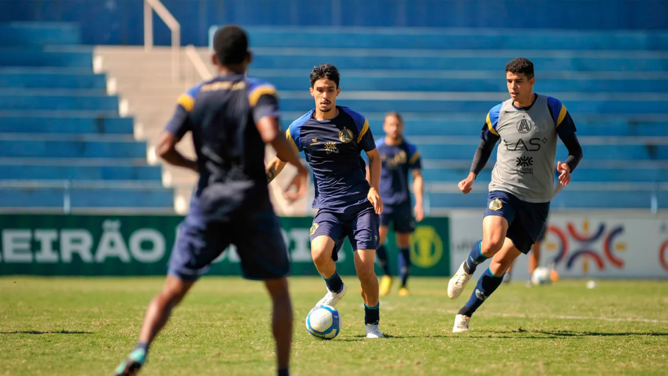 Aparecidense treino