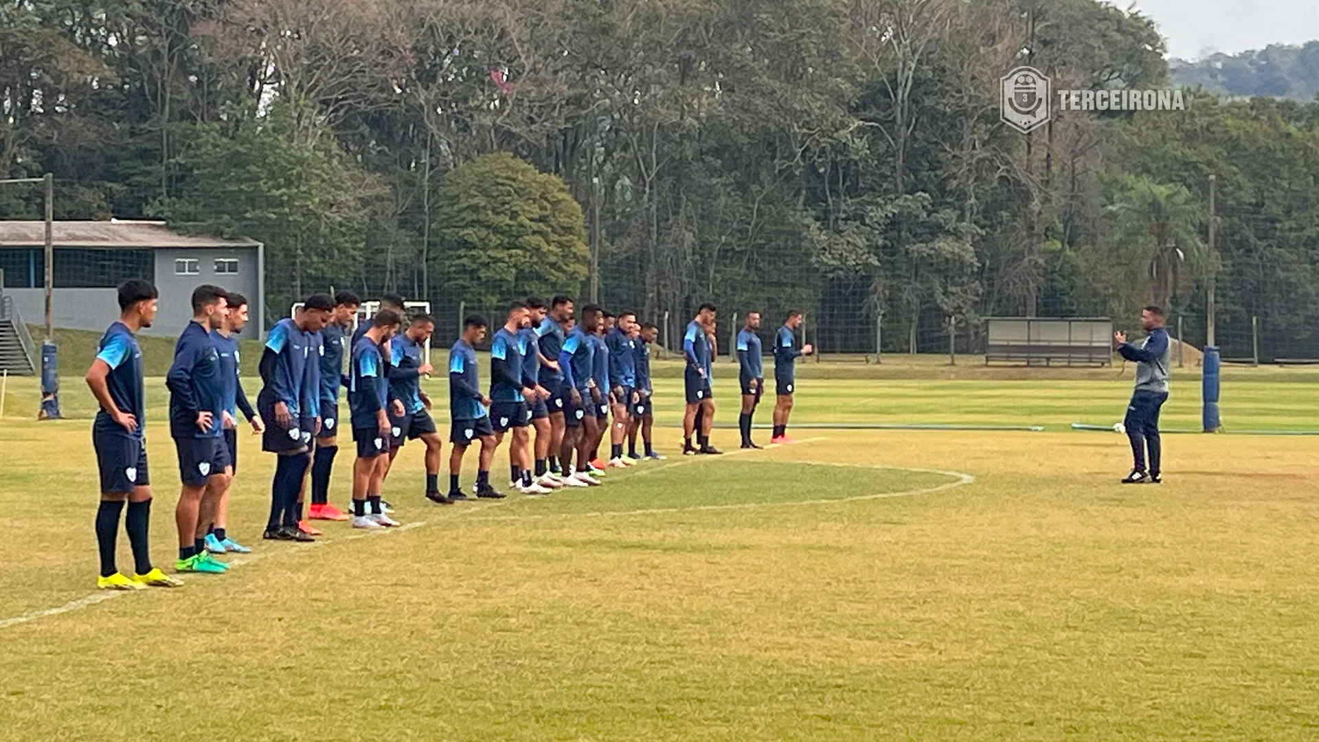 Com dúvidas na escalação, Londrina quer voltar a vencer 