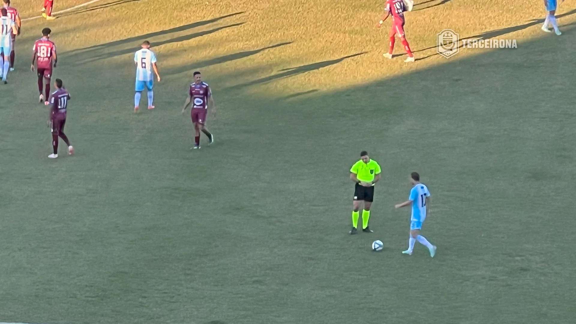 Londrina vence o Caxias com direito a  golaço no final